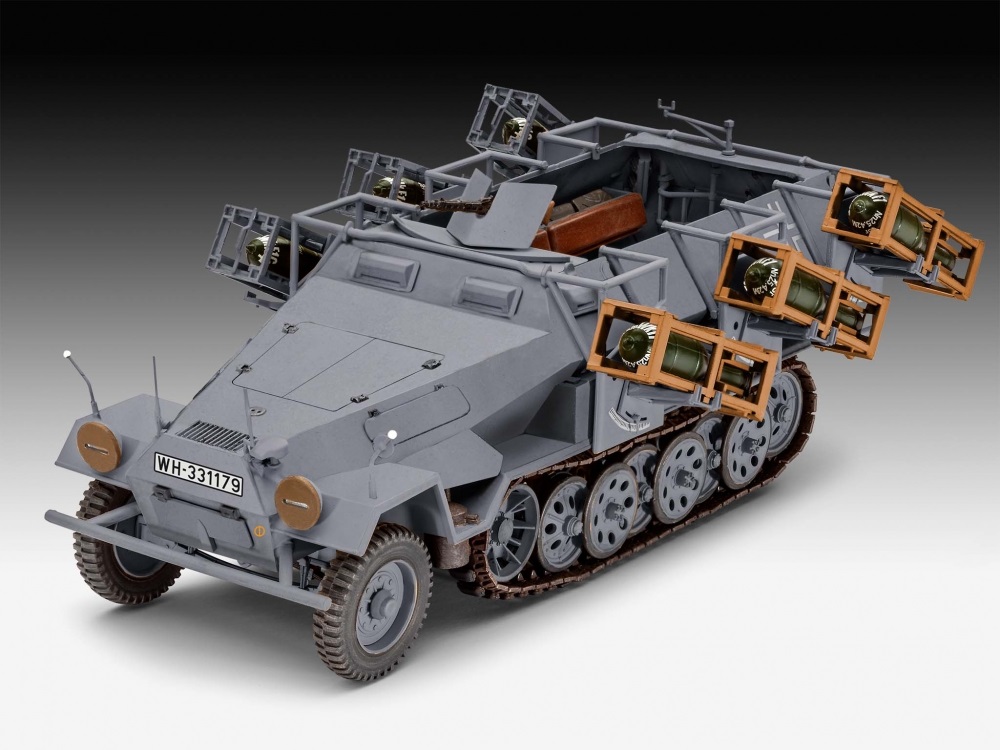 Carro 1/35 Sd.Kfz. 251 Ausf. B "Stuka" Revell