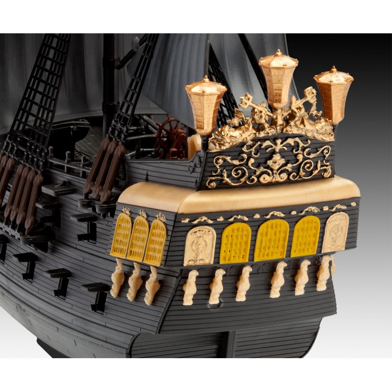 Barco 1/150 -Black Pearl- Revell