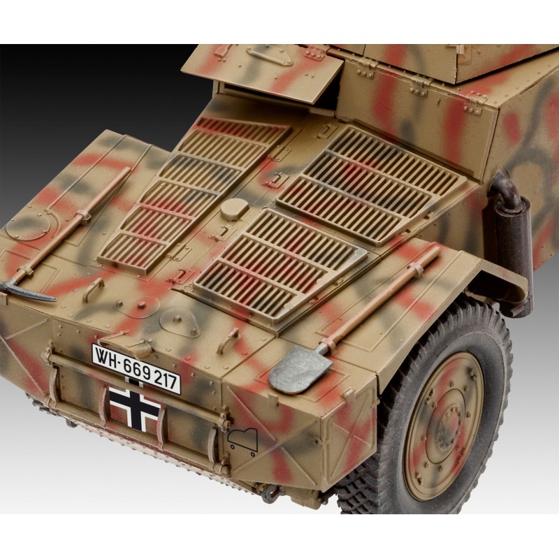 Carro 1/35 Sd.Kfz. 251 Ausf. B "Stuka" Revell (copia)