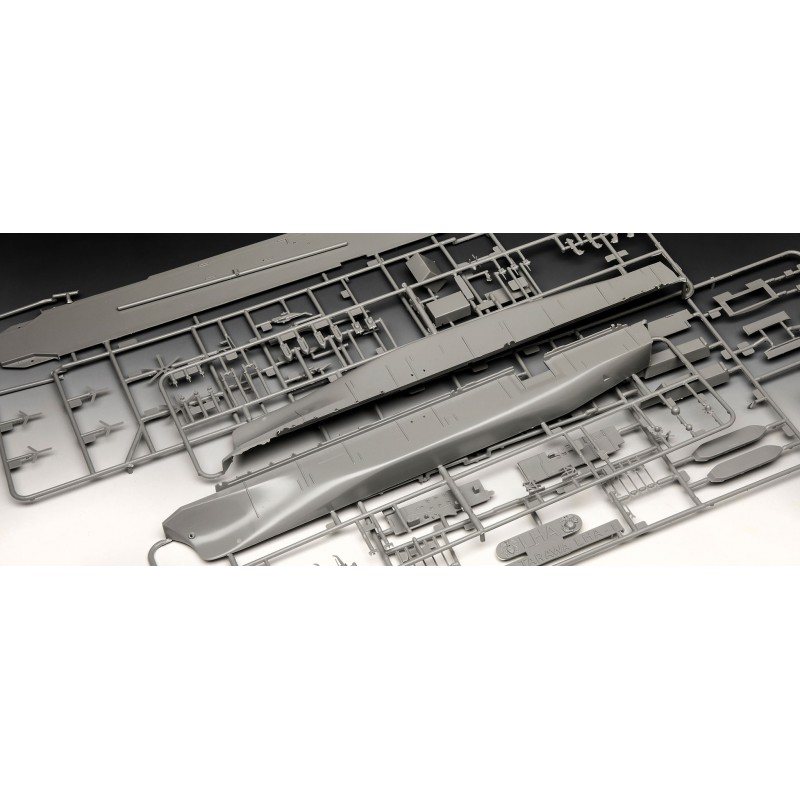 Barco 1/720 -Assault Ship USS Tarawa LHA- Revell