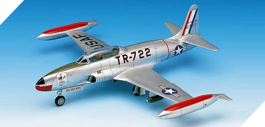 Avión 1/48 -T-33A Shootingstar- Academy