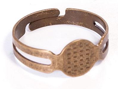 Base Anillo Dorado Envejecido 8 x 18 mm.